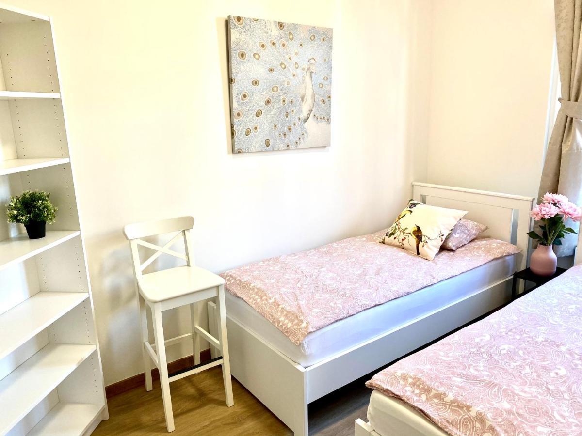 Сarnot Apartments Zoo Area Anversa Esterno foto