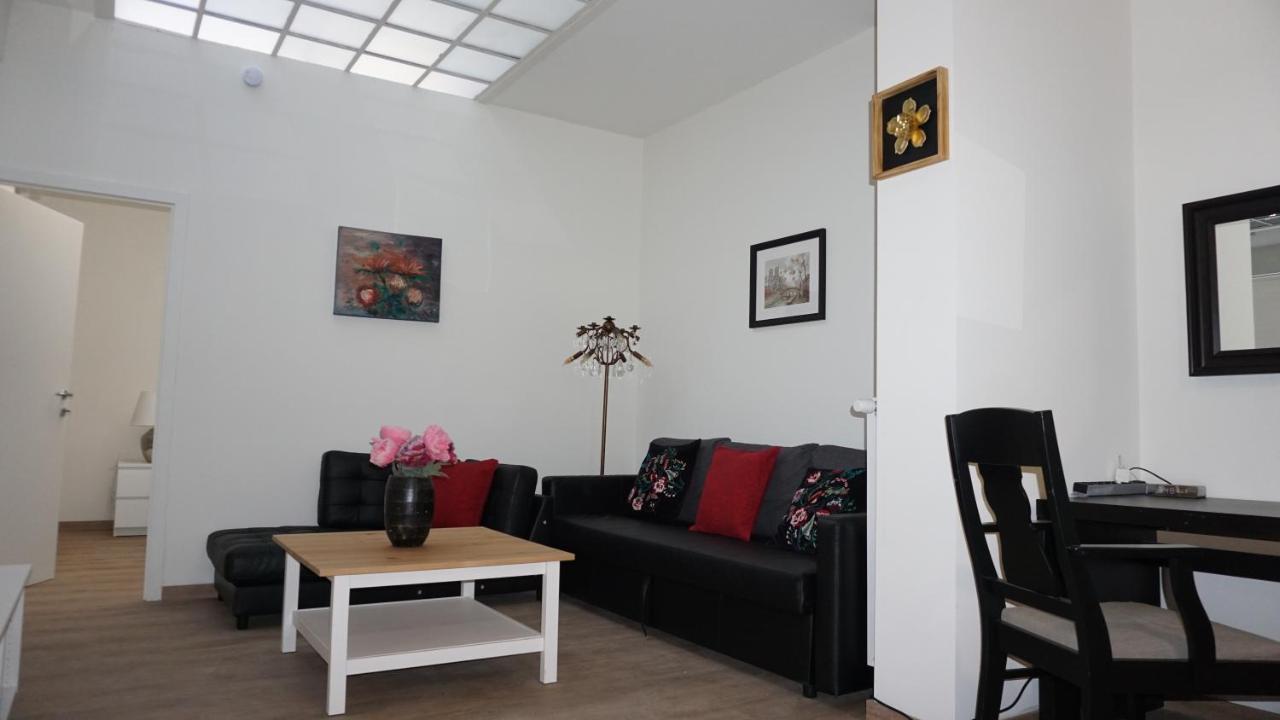 Сarnot Apartments Zoo Area Anversa Esterno foto