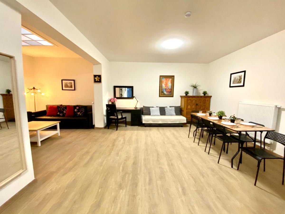 Сarnot Apartments Zoo Area Anversa Esterno foto