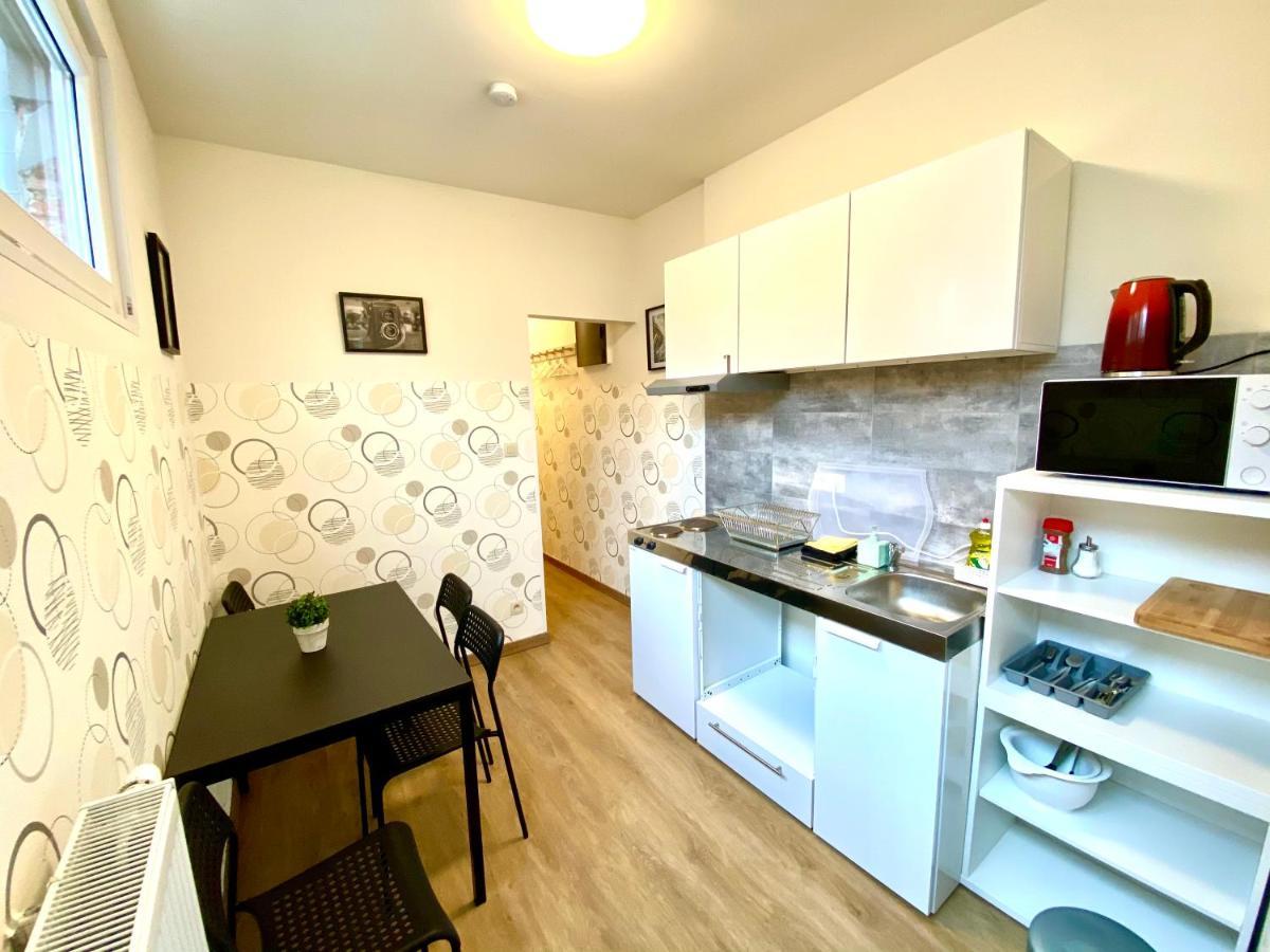 Сarnot Apartments Zoo Area Anversa Esterno foto